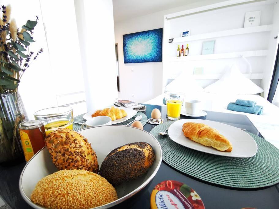 Apartment Hh 05 By Rockchair - Superhost Status - Modernes Mit Sonnigem Balkon & Premium Boxspringbetten In Winterhude - Geheimtipp Hamburg
