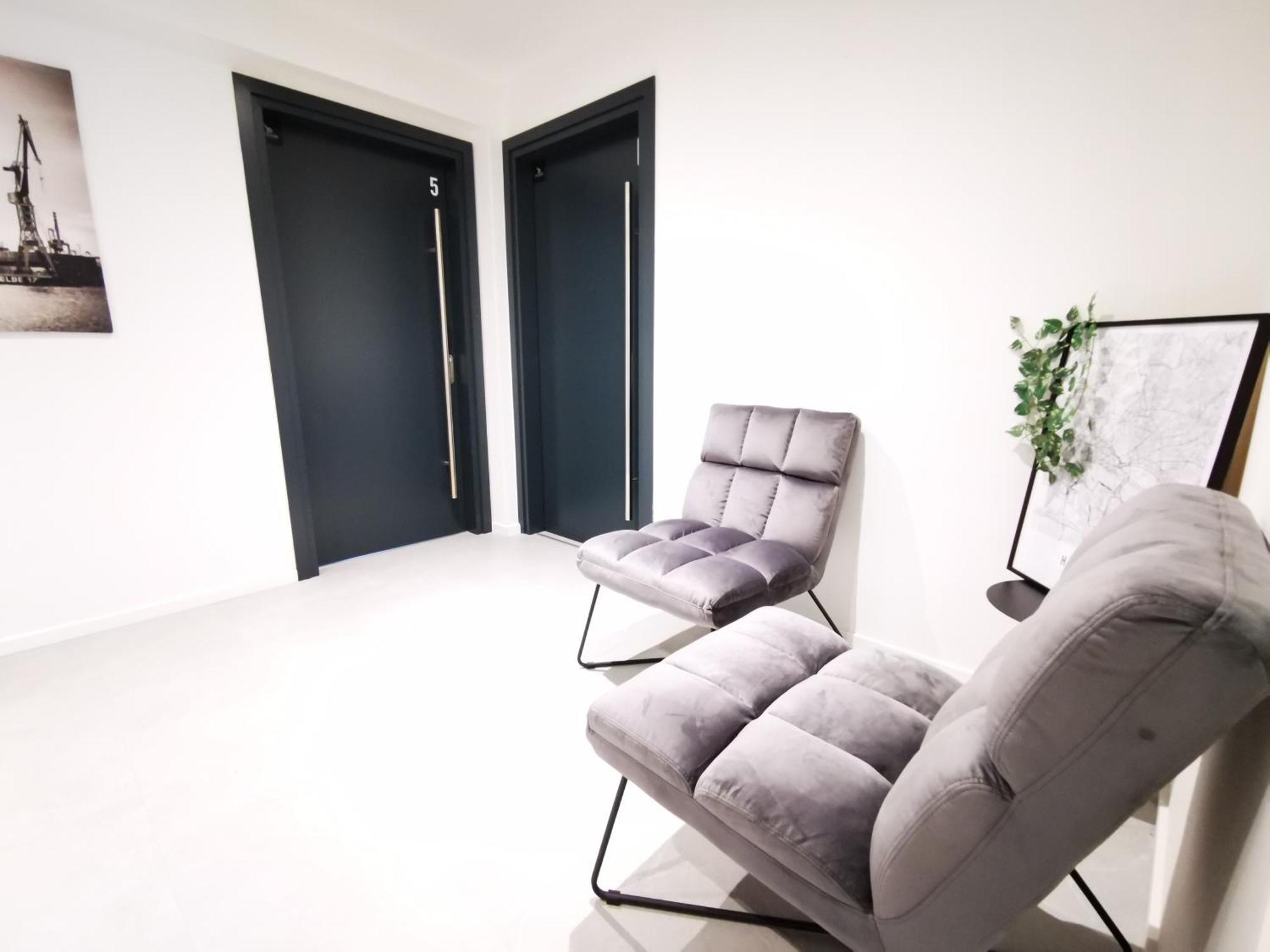 Hh 05 By Rockchair - Superhost Status - Modernes Mit Sonnigem Balkon & Premium Boxspringbetten In Winterhude - Geheimtipp
