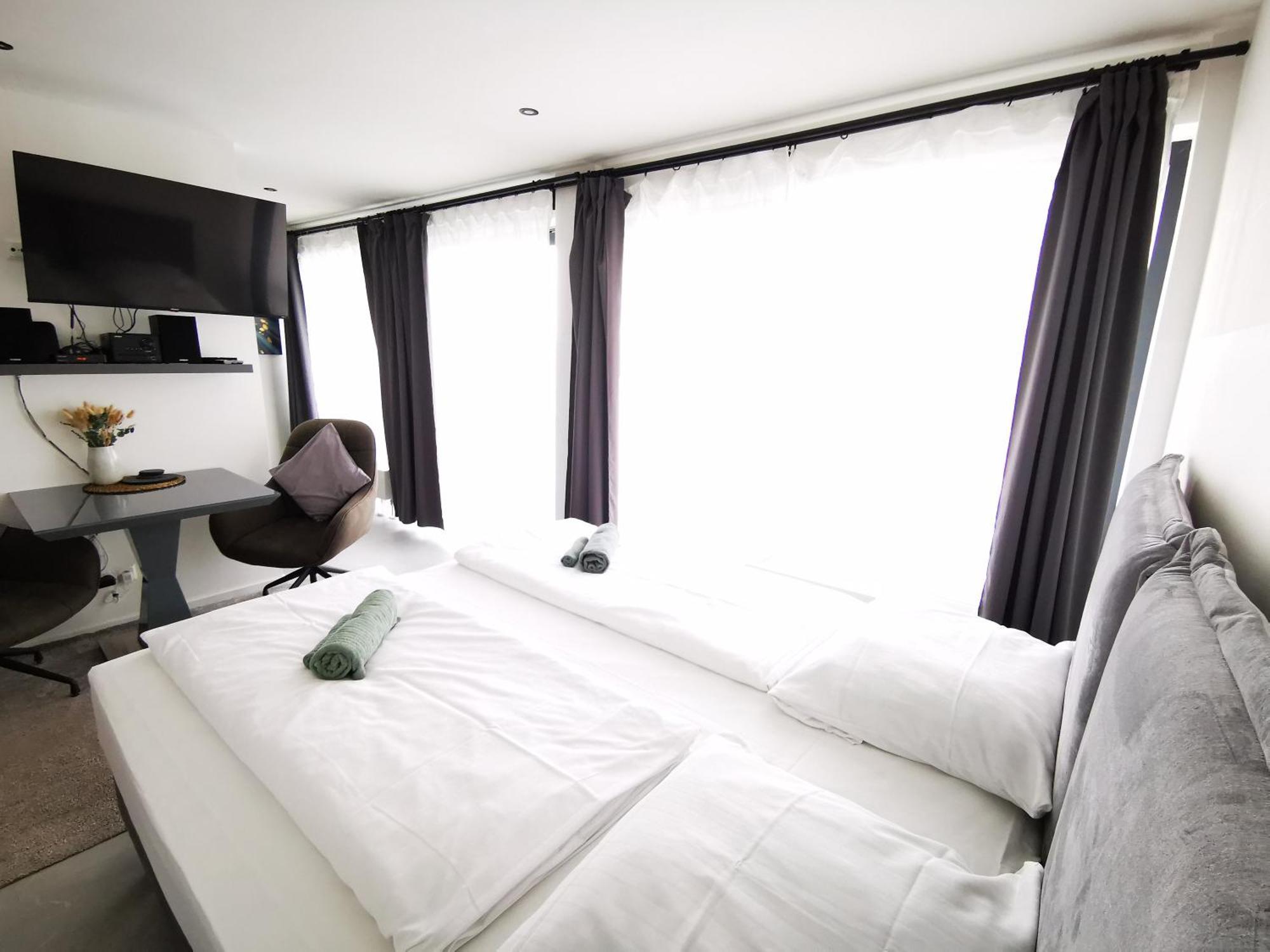 Apartment Hh 05 By Rockchair - Superhost Status - Modernes Mit Sonnigem Balkon & Premium Boxspringbetten In Winterhude - Geheimtipp Hamburg