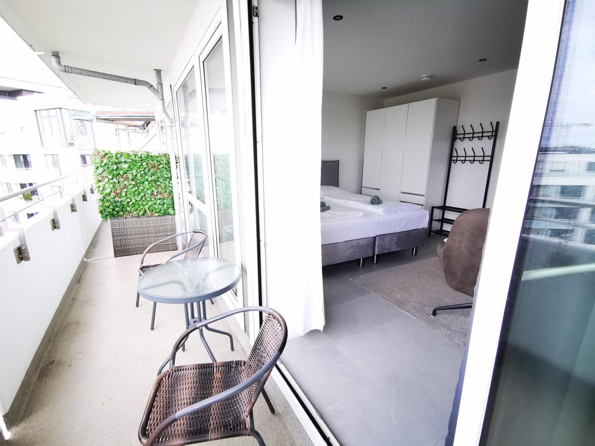 Appartement Hh 05 By Rockchair - Superhost Status - Modernes Mit Sonnigem Balkon & Premium Boxspringbetten In Winterhude - Geheimtipp *